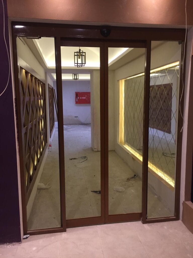 ecf4794d 49e0 442b 87f9 1f0d50172b06